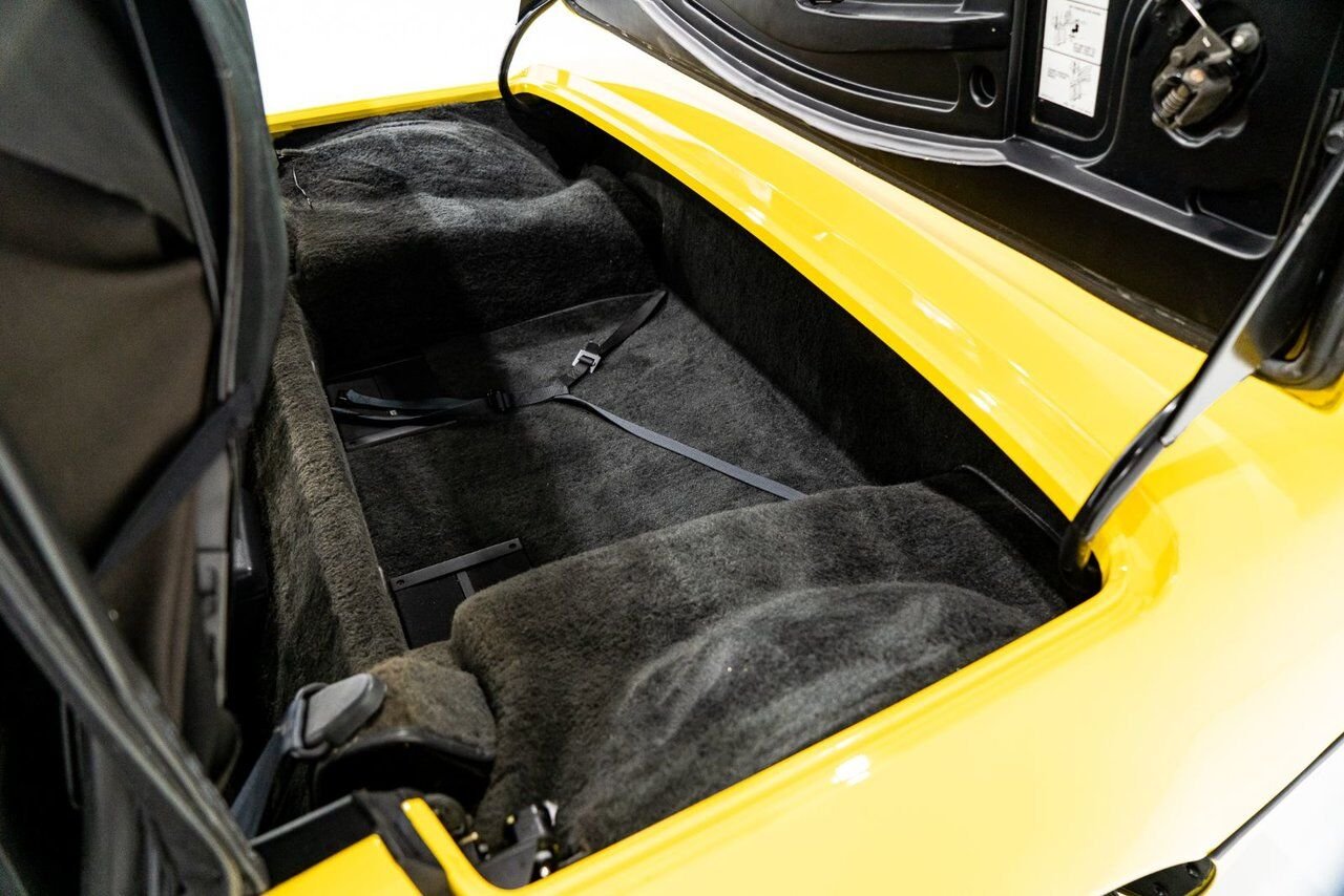 1986 Chevrolet Corvette Pace Car livery with only 17,380km (10,800miles) Yellow Montreal - photo #83