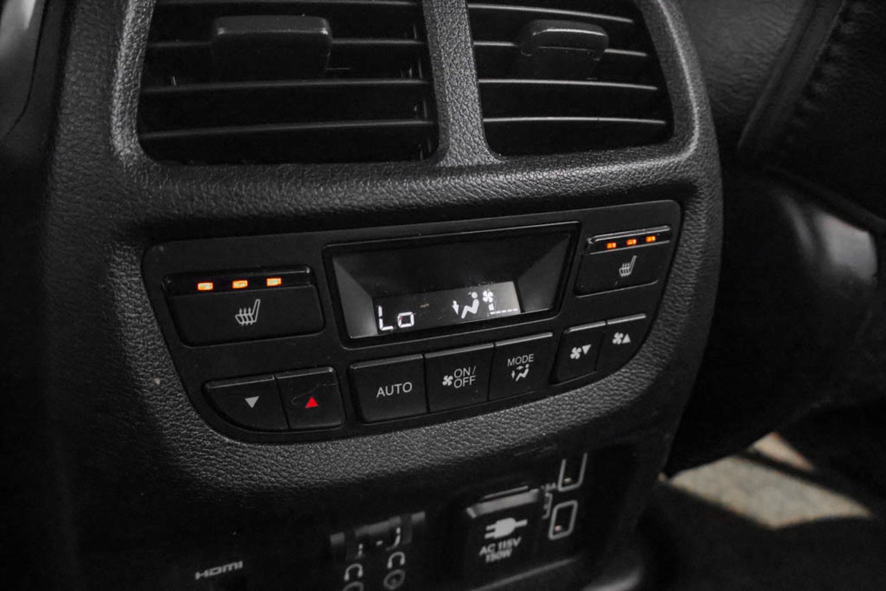 2022 Honda Pilot Black Edition AWD White Sherwood Park - photo #33