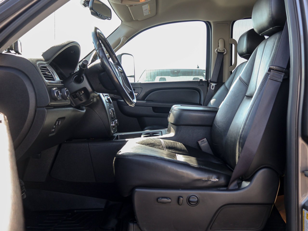 2013 Chevrolet Silverado 2500HD 4WD Crew Cab 153 LTZ Brown Sherwood Park - photo #16