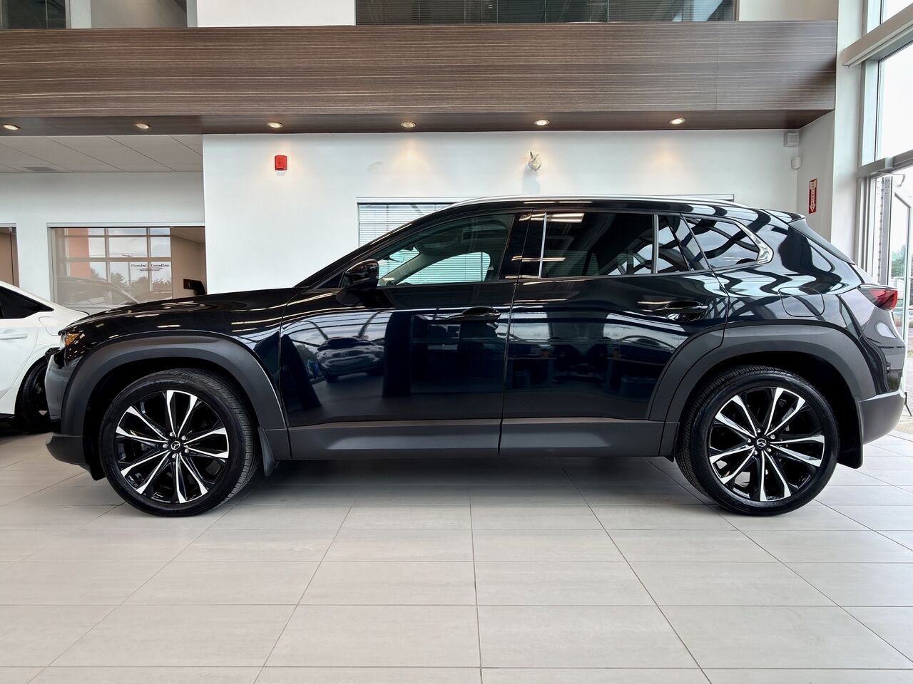 2023 Mazda CX-50 GT TURBO Black Notre-Dame-des-Prairies - photo #6