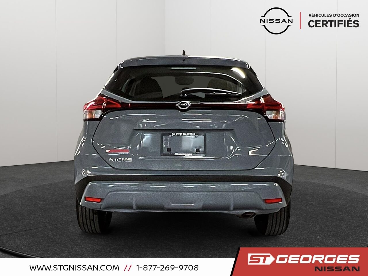 Nissan Kicks Play 2025 Gris Saint-Georges - photo #2