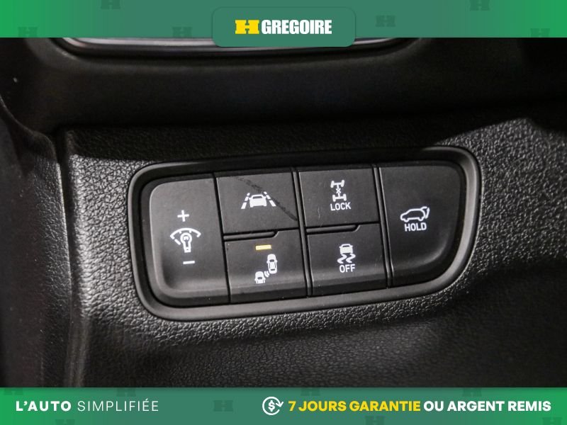 2020 Hyundai Santa Fe Red Saint-Eustache - photo #16