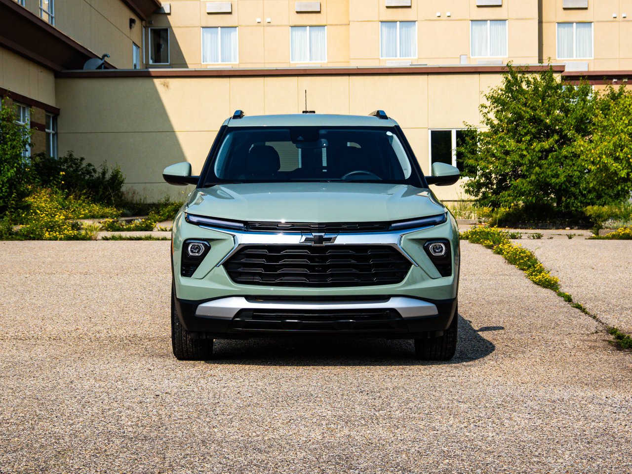 2025 Chevrolet Trailblazer AWD 4dr LT Green Sherwood Park - photo #2