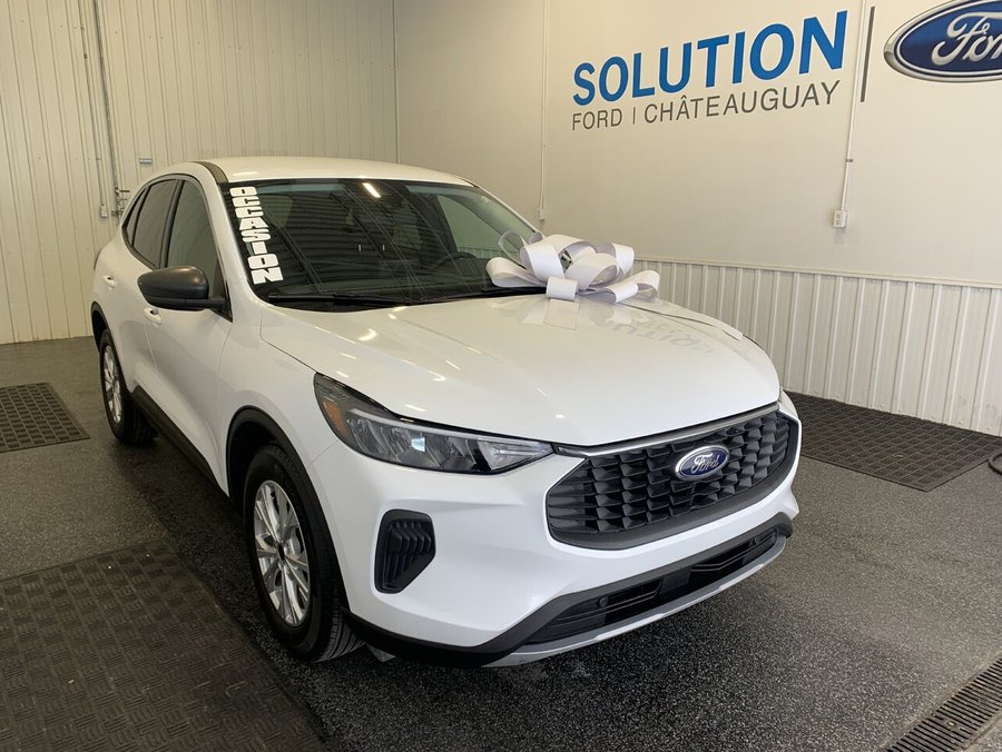 Ford Escape 2023 Blanc