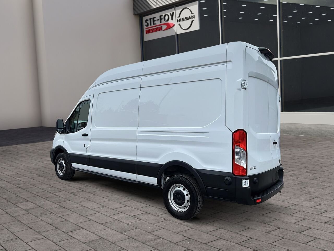 2024 Ford Transit T-250 PA toit surélevé White Québec - photo #3