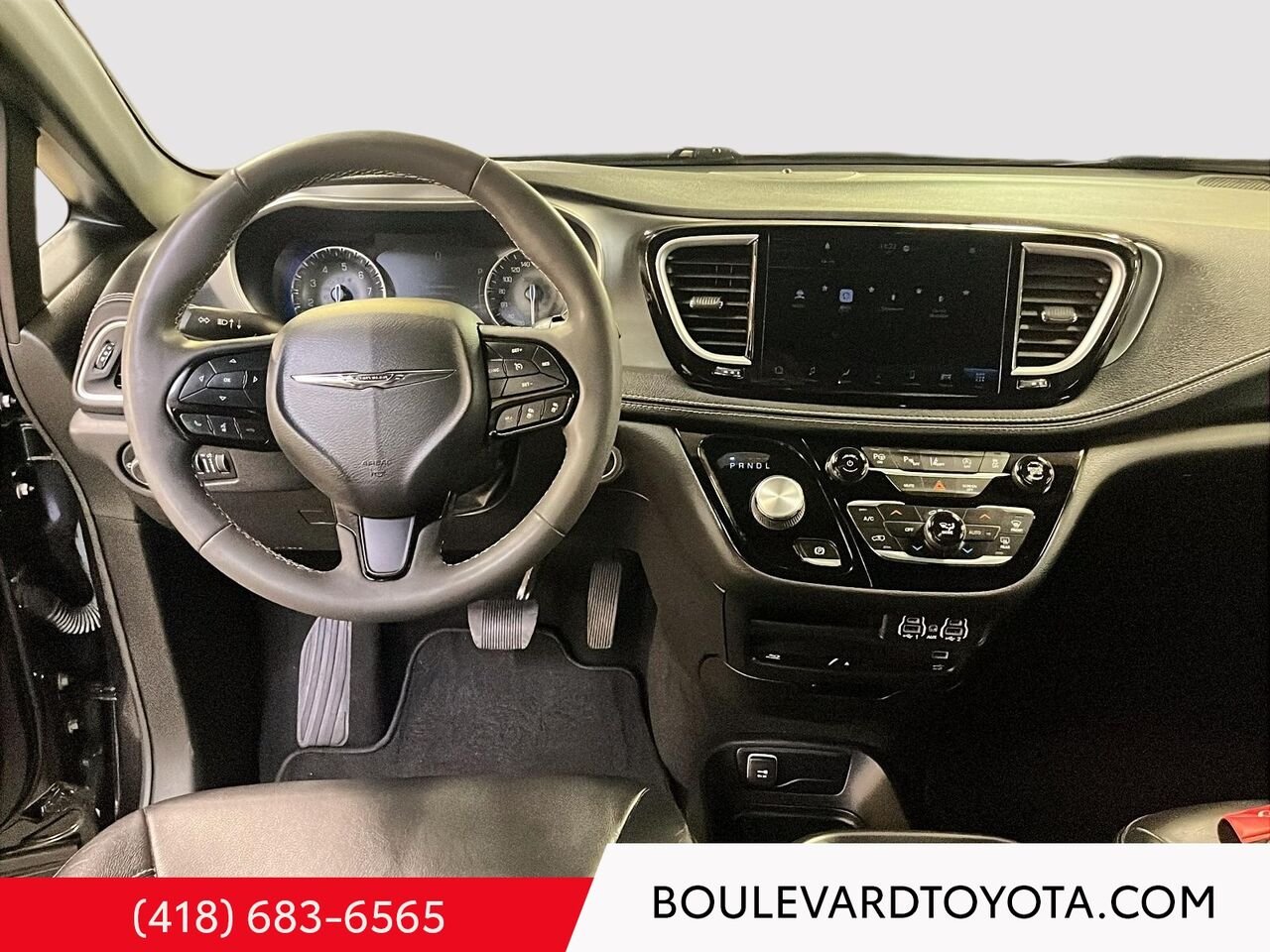 2022 Chrysler Pacifica 100232A-096 | TOURING Black Québec - photo #16