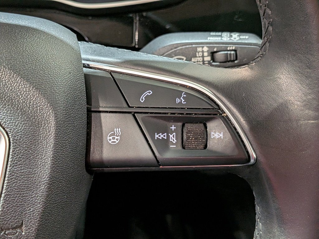 2022 Audi Q3 Komfort 45 TFSI quattro Black Val-David - photo #16