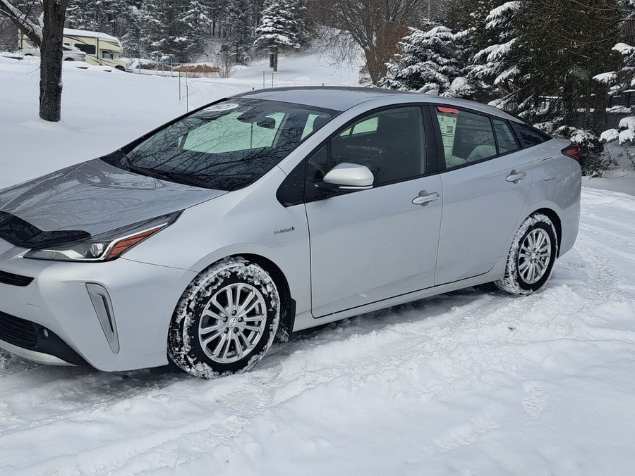 Toyota Prius 2021 2021 Argent classique métallisé