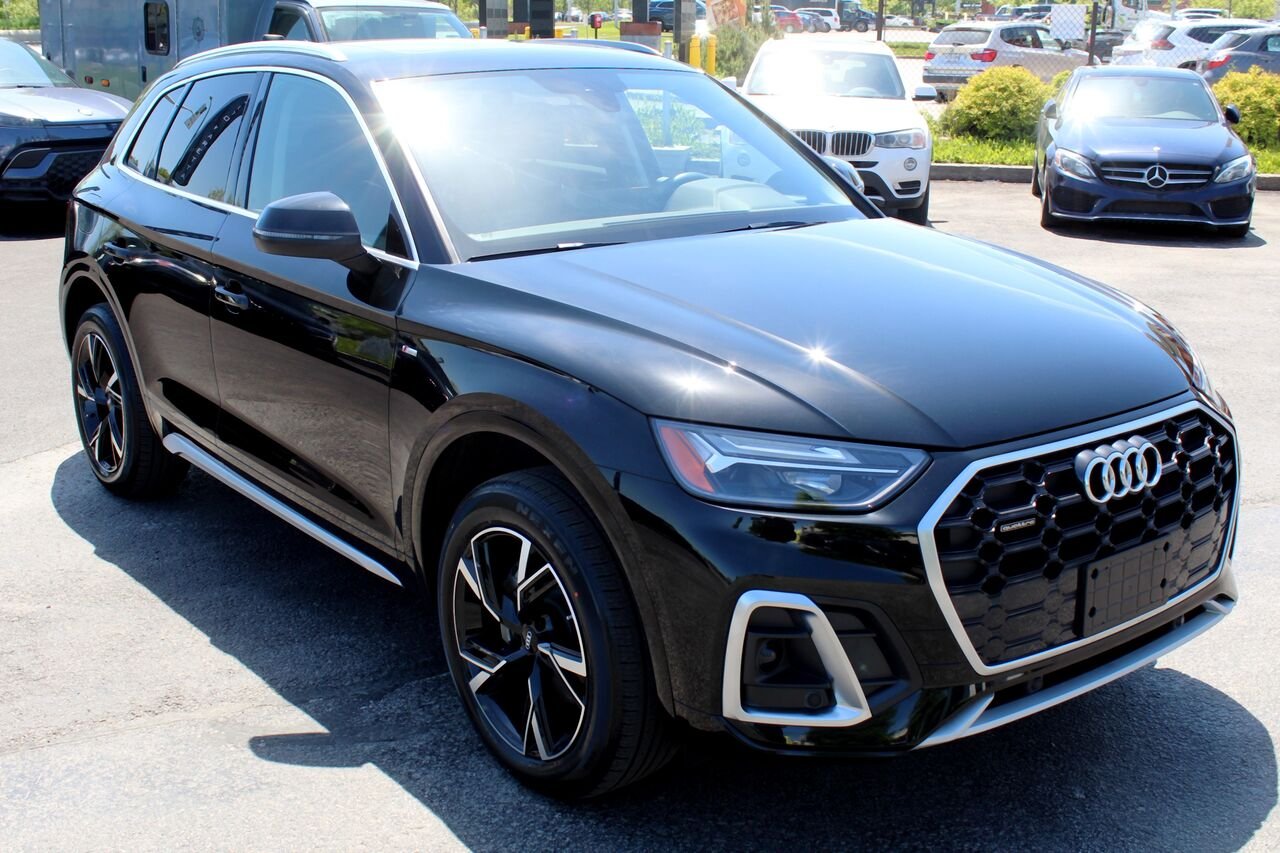 Audi Q5 VIN: WA1EABFY3N2063336 2022 Noir Sainte-Rose - photo #4