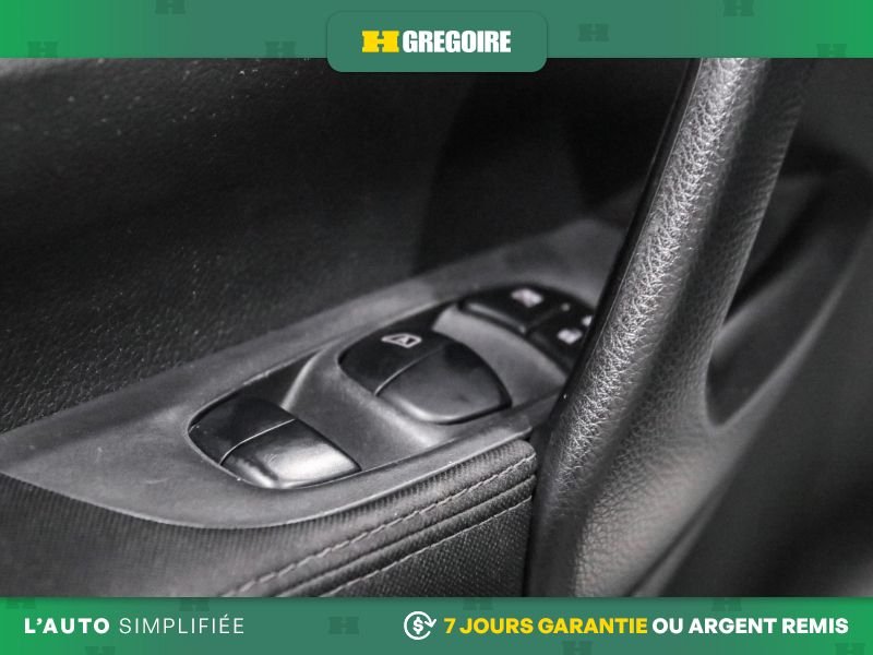 Nissan Qashqai 2019 Blanc Laval - photo #15