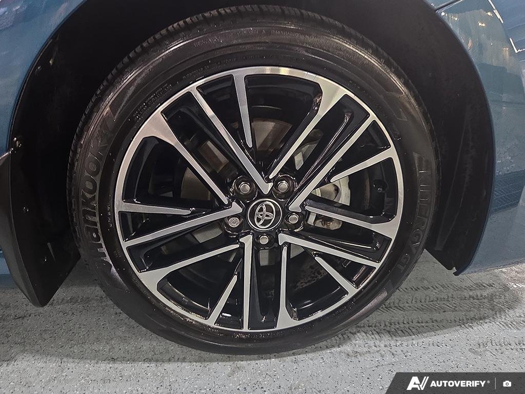 2025 Toyota Camry S2502111 | XLE Blue Edmonton - photo #5