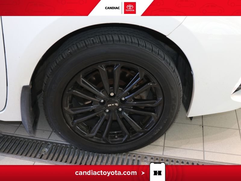 Toyota Corolla 2017 Blanc Saint-Eustache - photo #33