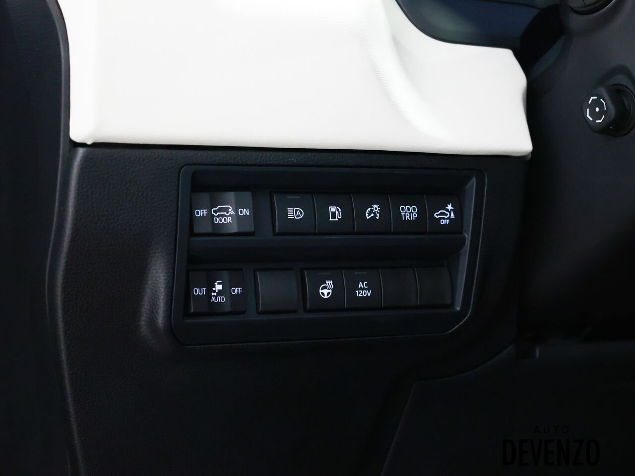 Toyota Sequoia 2025 Noir Saint-Eustache - photo #14