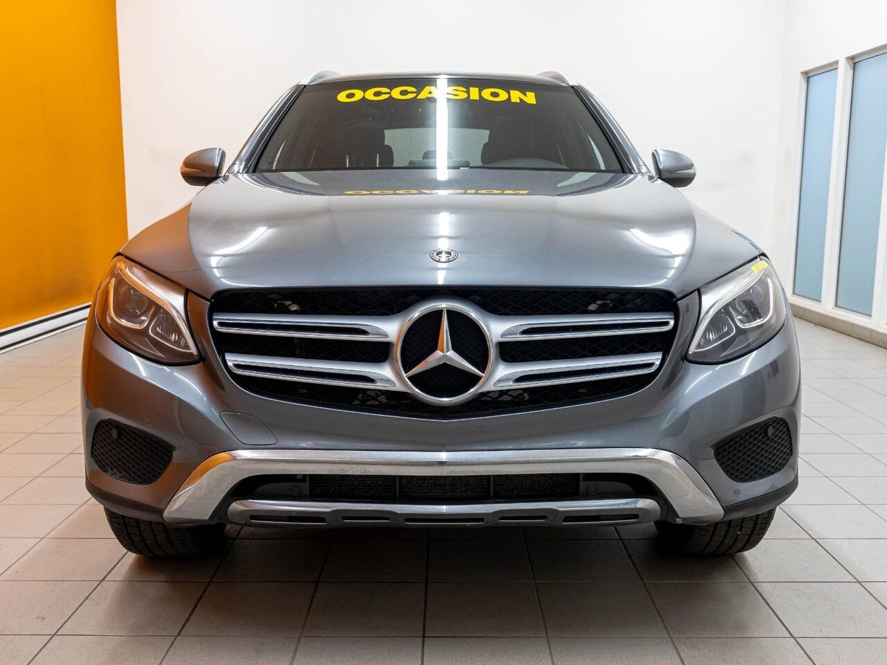 Mercedes-Benz GLC 300 4MATIC *TOIT* NAV CUIR SIÈGES CHAUFF 2018 Gris Saint-Jérôme - photo #4