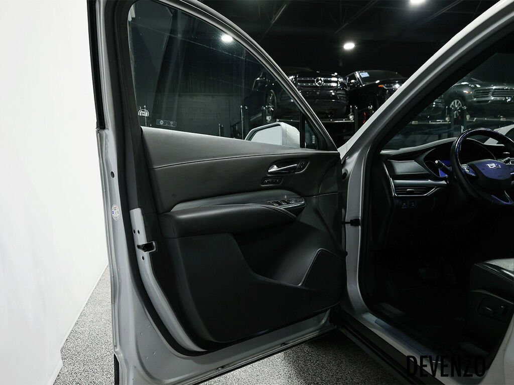 Cadillac XT4 2020 Argent Saint-Eustache - photo #10