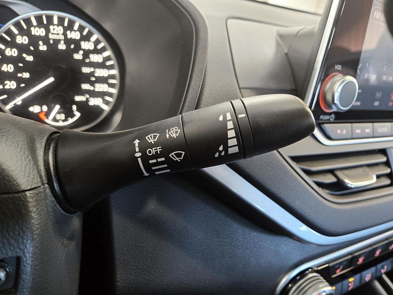 2023 Nissan Altima S AWD Black Saint-Hyacinthe - photo #25