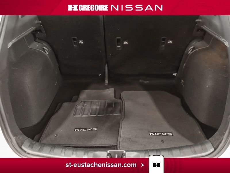 2024 Nissan Kicks White Laval - photo #25