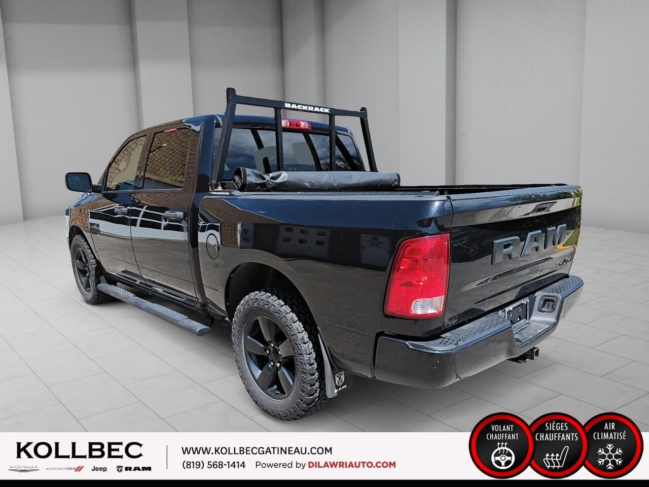 RAM 1500 CLASSIC Express Night Edition Crewcab 4x4 2023 Noir Ottawa & Gatineau - photo #18