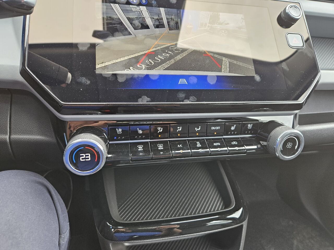 2027 Chevrolet Bolt RS 4 portes TA Summit White Thetford Mines - photo #10