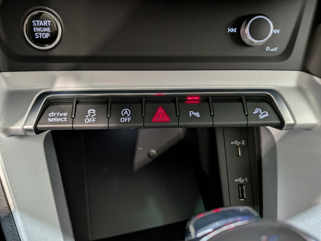 Audi Q3 Progressiv 45 TFSI quattro 2021 Noir Val-David - photo #27