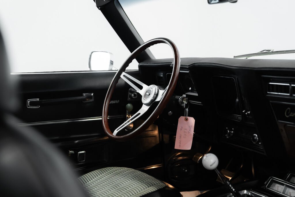 Chevrolet Camaro *PRIX EN USD* CAR IN MILES 1969 Argent Montréal - photo #15