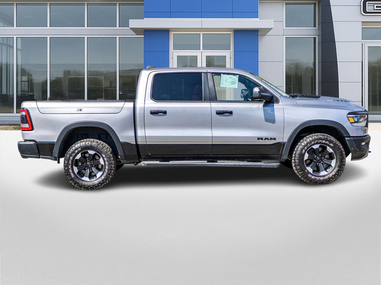 Ram 1500 Rebel cabine d'équipe 4x4 caisse de 5 pi 7 po 2023 Gris Châteauguay - photo #5
