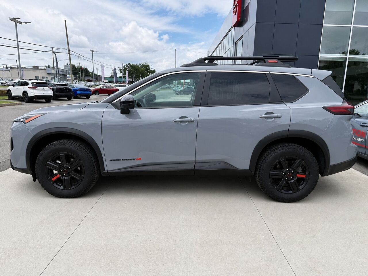 2026 NISSAN Rogue ROGUE ROCK CREEK Boulder Grey Pearl Châteauguay - photo #1