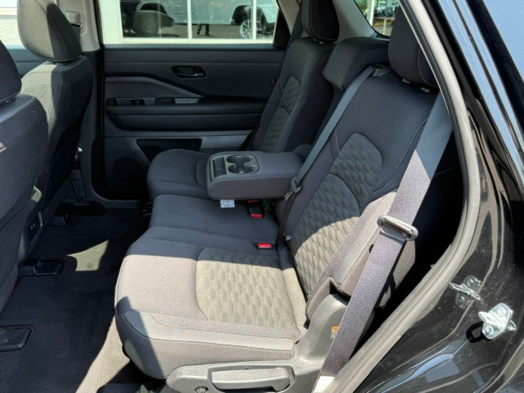 2024 Nissan Pathfinder Black Saint-Basile-le-Grand - photo #9
