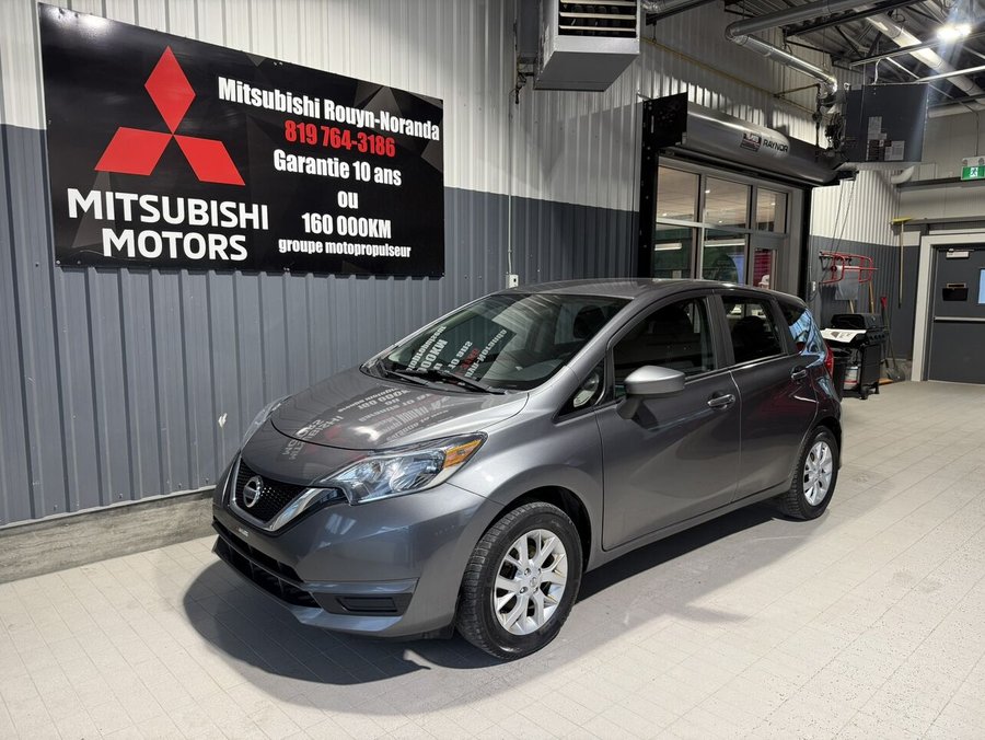 Nissan Versa Note SV BM 2018 Gris
