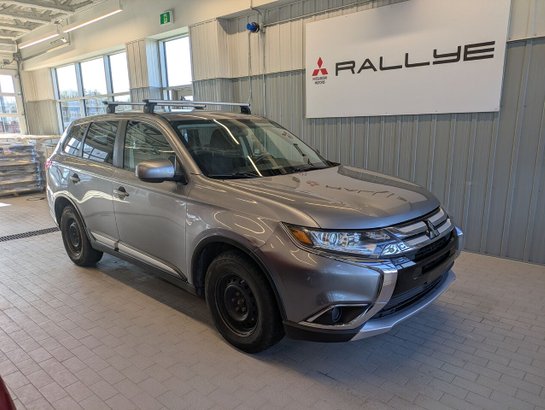 Mitsubishi Outlander AWC ES 2017 Gris