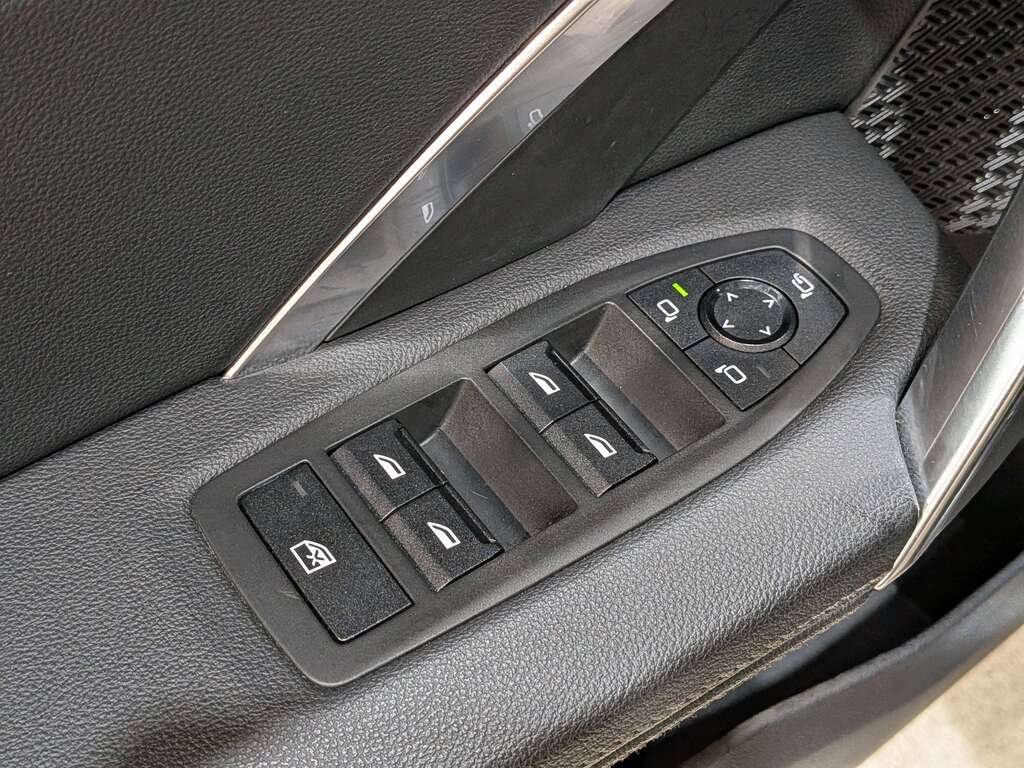 2023 BMW X1 xDrive28i Sports Activity Vehicle Black Val-David - photo #33