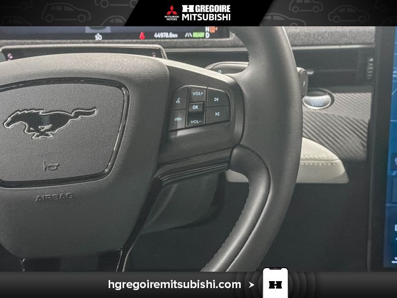 2025 Ford Mustang Mach-E White Blainville - photo #20