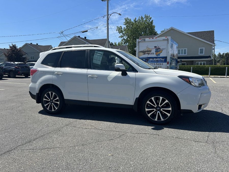 Subaru Forester 2.0XT groupe Limited familiale 5 portes CVT 2017 Blanc