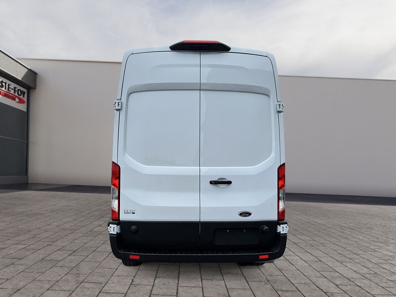 2024 Ford Transit T-250 PA toit surélevé White Québec - photo #2