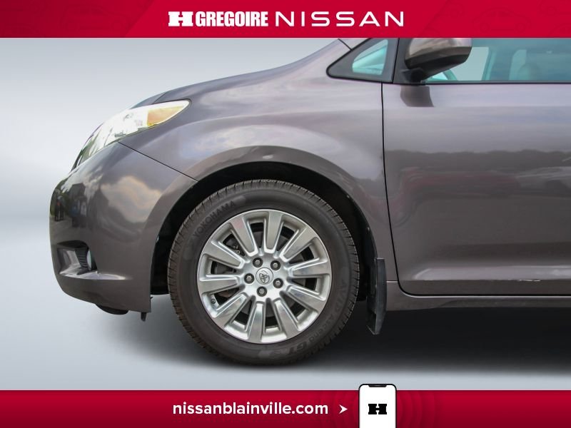2013 Toyota Sienna Grey Saint-Eustache - photo #27