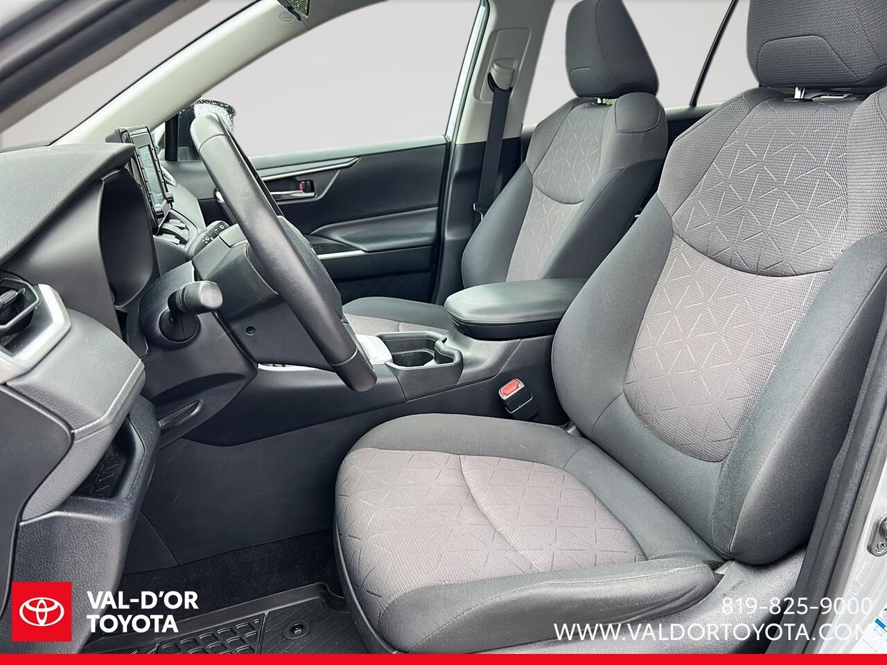 2019 Toyota RAV4 XLE hybride Silver Val-d'Or - photo #7
