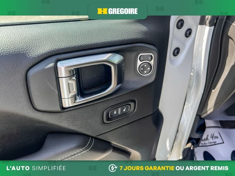 2023 Jeep Wrangler White Laval - photo #15