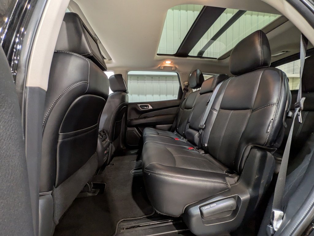 2020 Nissan Pathfinder 4x4 Platinum Black Val-David - photo #11