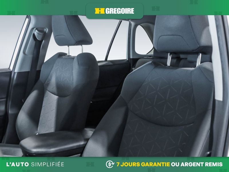 2021 Toyota Rav 4 White Laval - photo #13