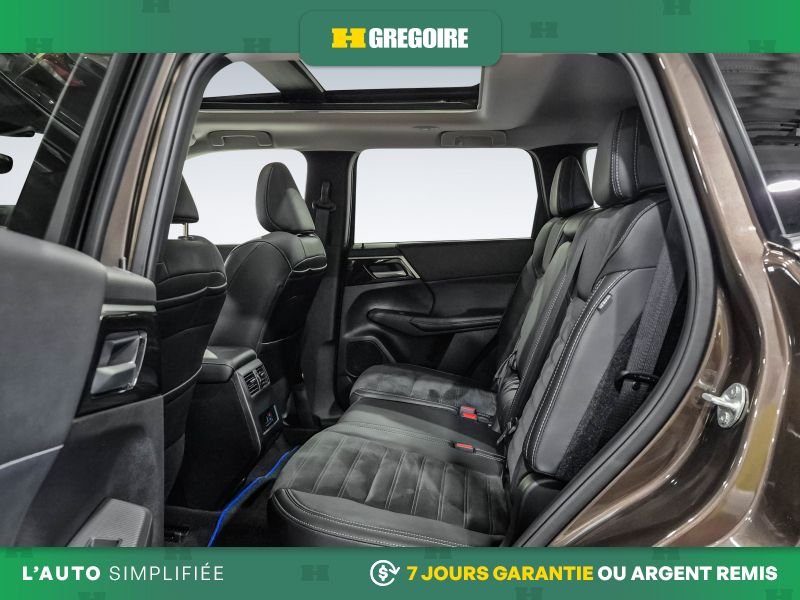 2024 Mitsubishi Outlander Bronze Saint-Eustache - photo #30