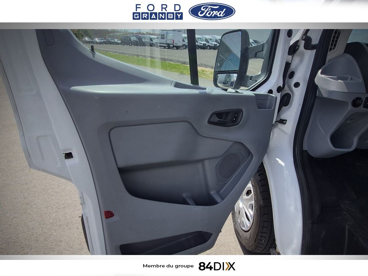 Ford Transit fourgon utilitaire 2015 Blanc Granby - photo #14