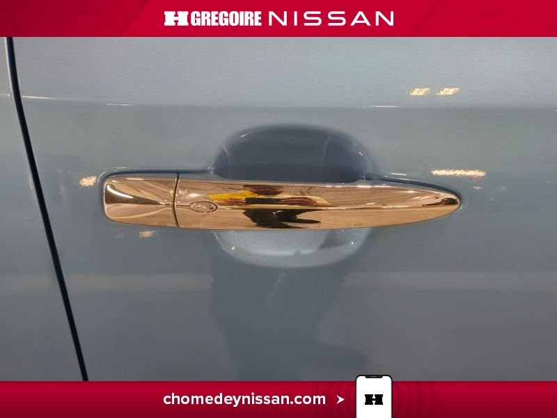 2014 Nissan Leaf Blue Saint-Eustache - photo #12