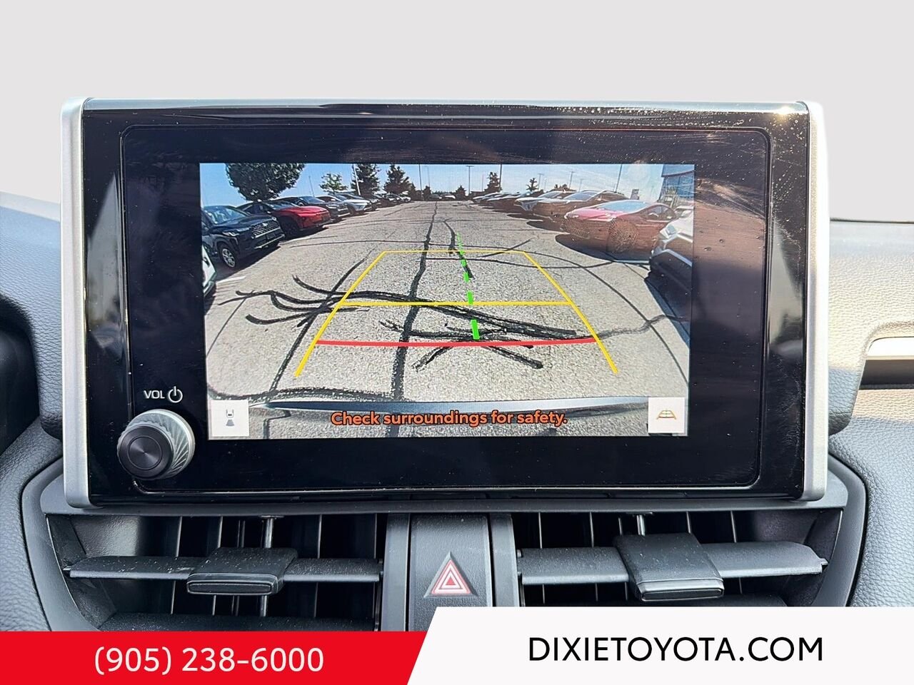 2025 Toyota RAV4 Hybrid XLE AWD / CLEAN CARFAX / HEATED SEATS / MOONROOF / ALLOY WHEELS / CARPLAY AND ANDROID AUTO Blue Mississauga - photo #15