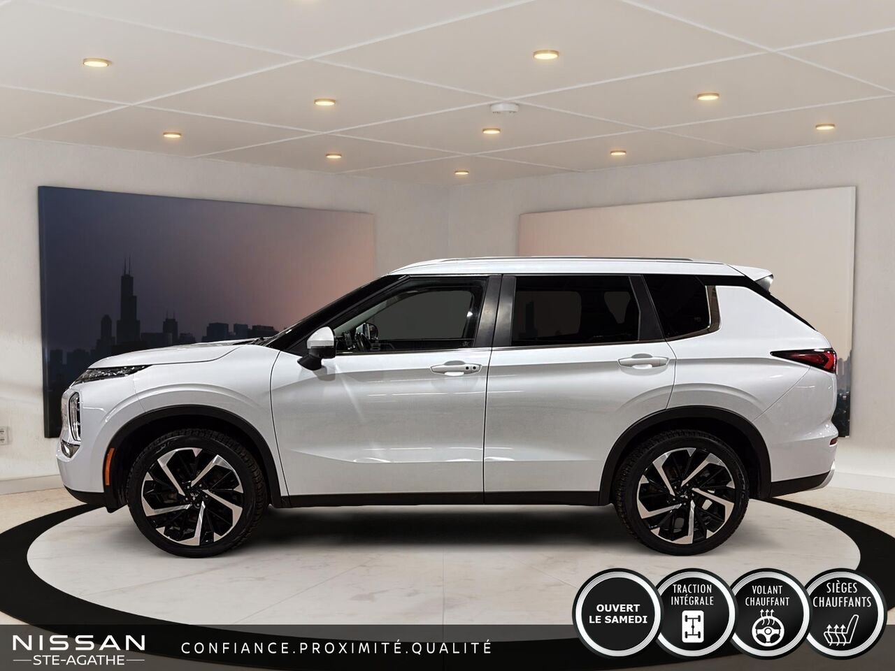 Mitsubishi Outlander 2023 Argent Saint-Jérôme - photo #5