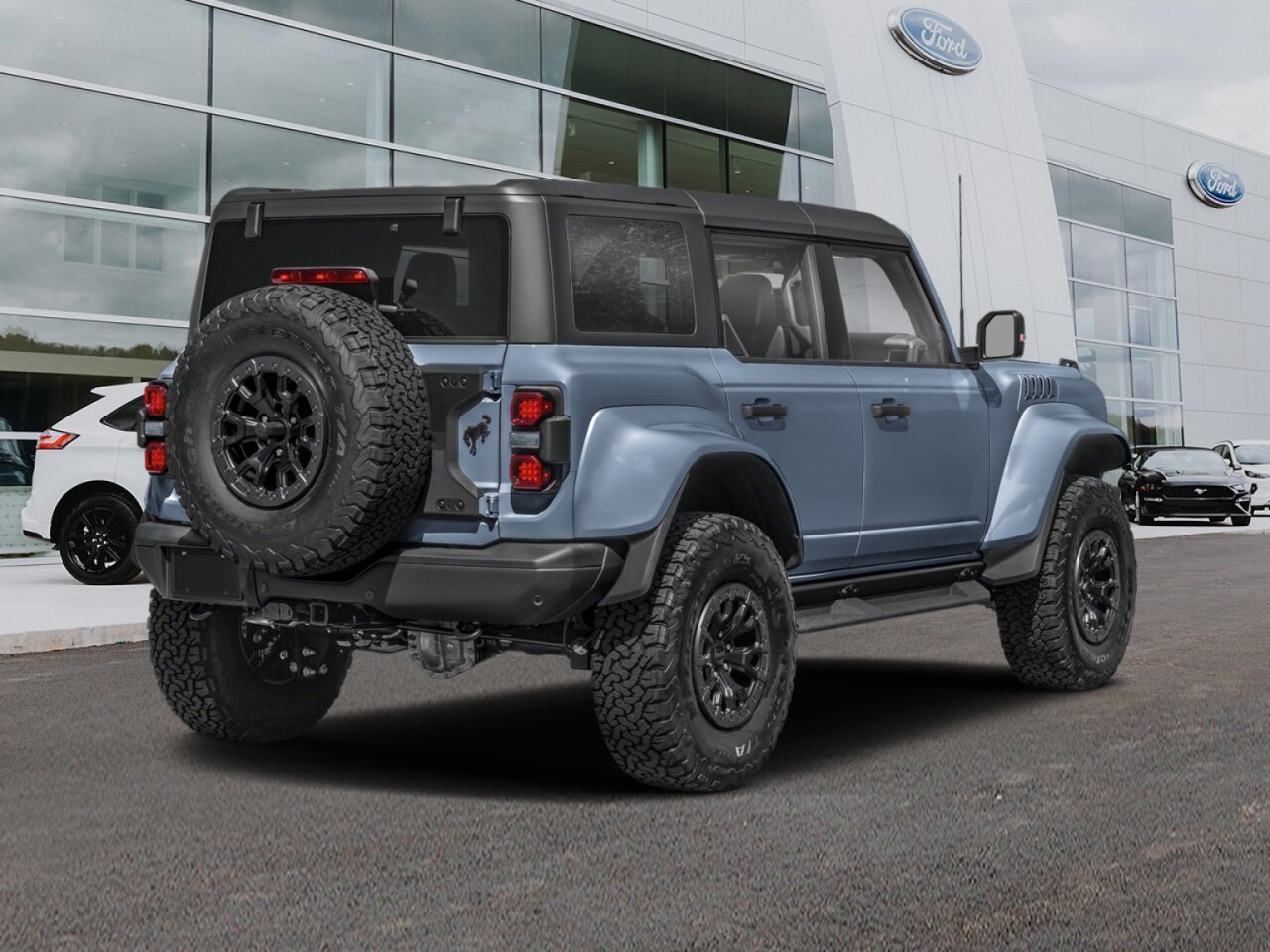 Ford Bronco 2024 Gris azur métallisé trois couches Saint-Eustache - photo #1