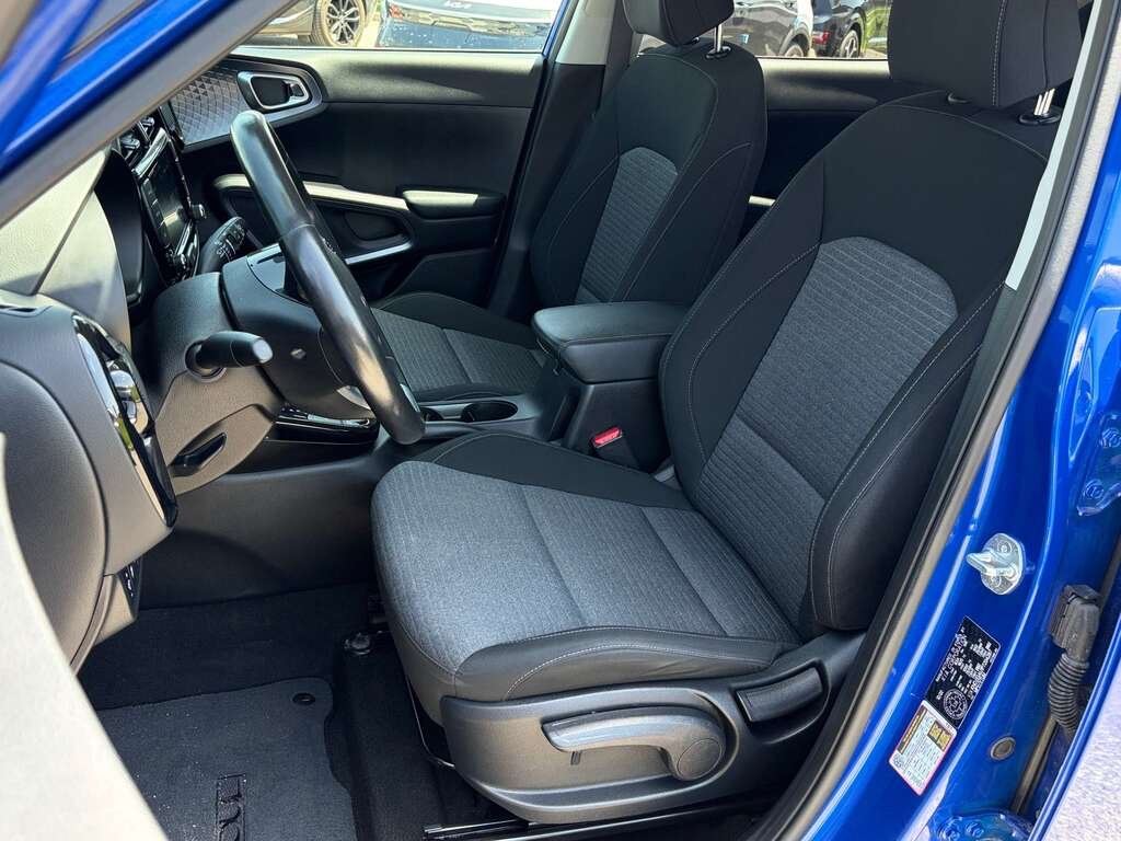 Kia Soul 2023 Bleu Gatineau - photo #16
