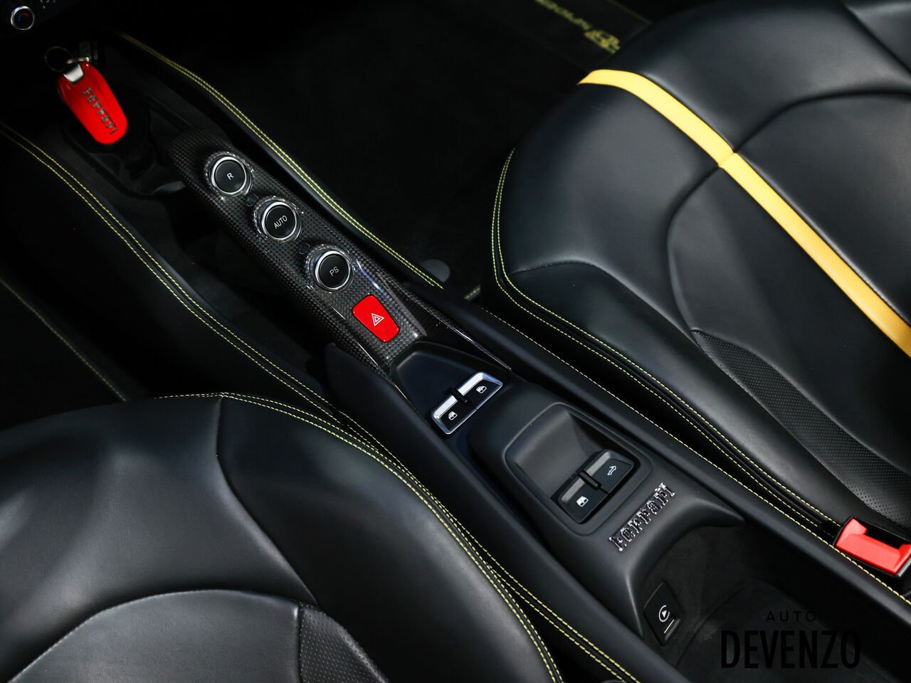 Ferrari F8 Spider 2023 Rouge Saint-Eustache - photo #18