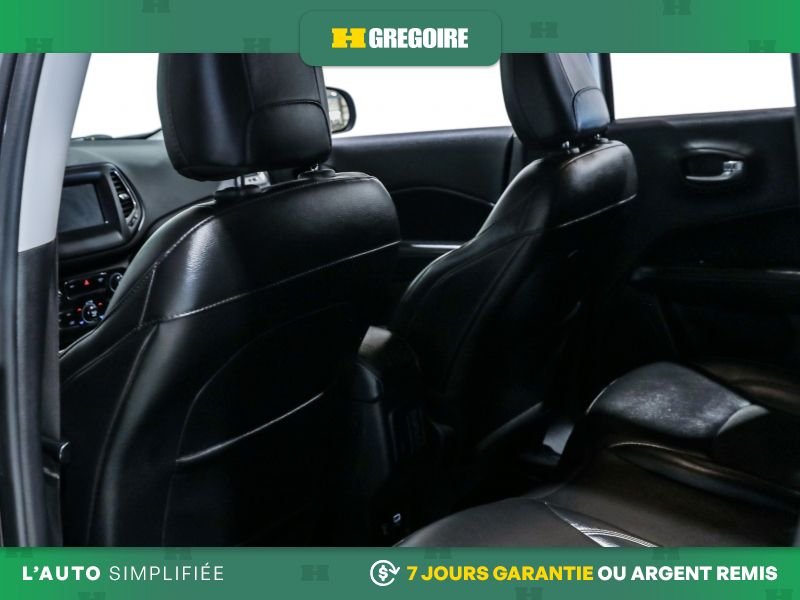 Jeep Compass 722507 | North 4x4 AUTO AC GR ELEC MAGS CAM RECULE BLUETOO 2019 Gris Laval - photo #22