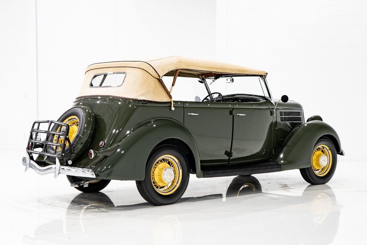 1936 Ford Model 48 Phaeton PRIX EN USD | Beautifully presented in original condition Green Montreal - photo #57