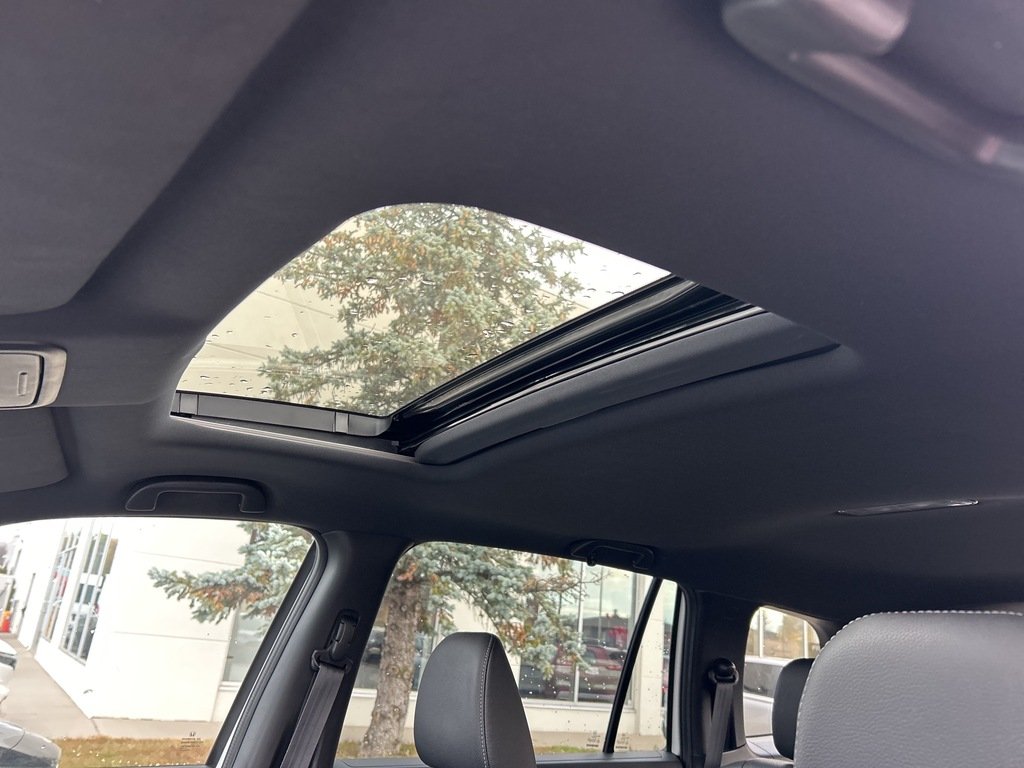 2023 Honda Passport Touring White Gatineau - photo #16